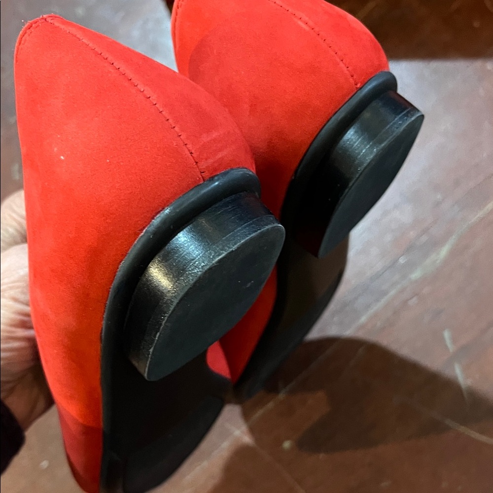 Vaneli Red Scalloped Flats - Picture 9 of 13